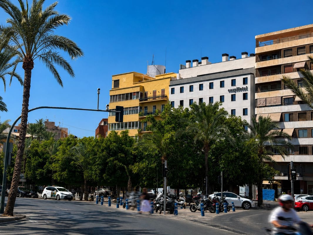 easyHotel Alicante Exterior