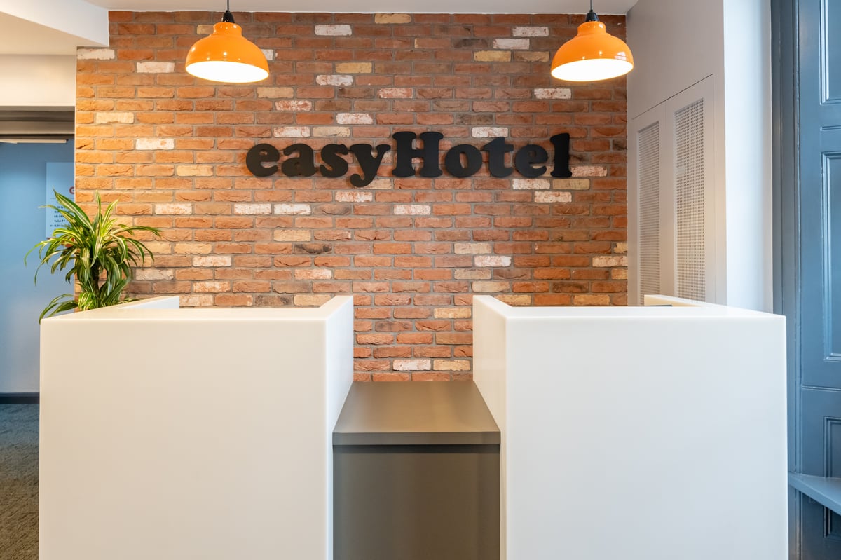 easyHotel London Victoria | Book Direct £⬇️ | easyHotel, image size:1200x799