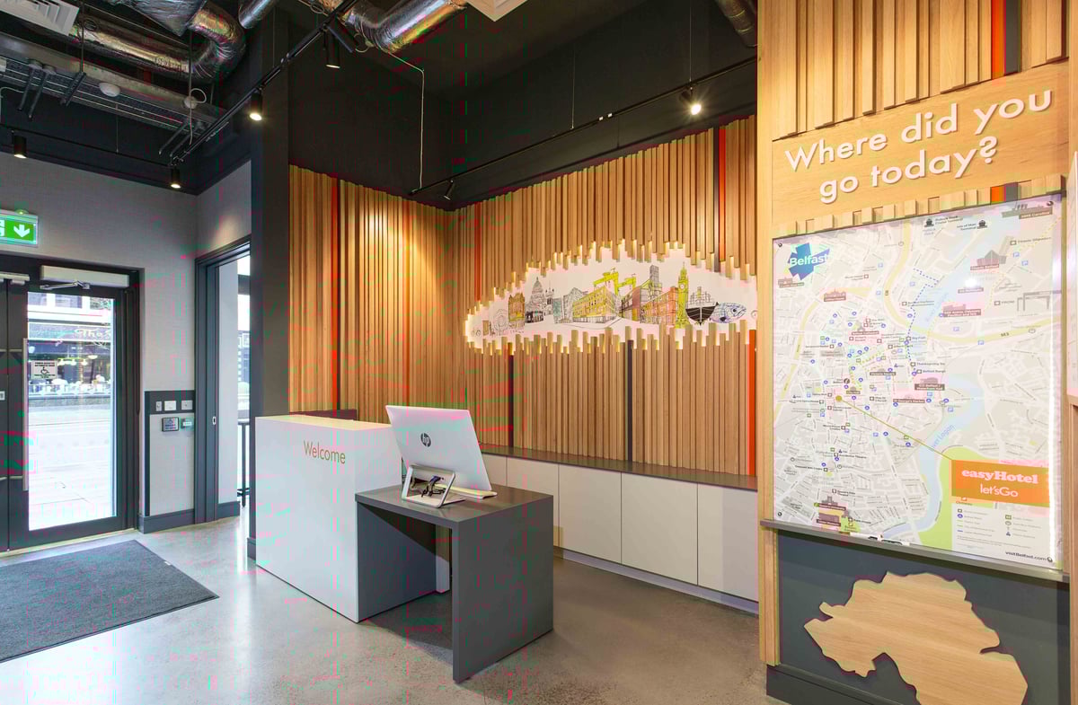 easyHotel Belfast Reception 1.jpg