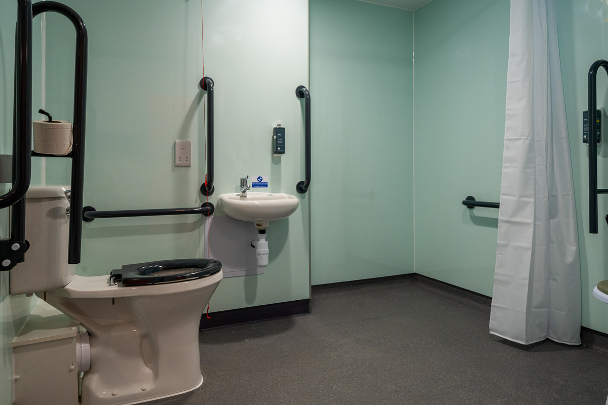 easyHotel Cardiff City Centre | Book Direct £⬇️ | easyHotel