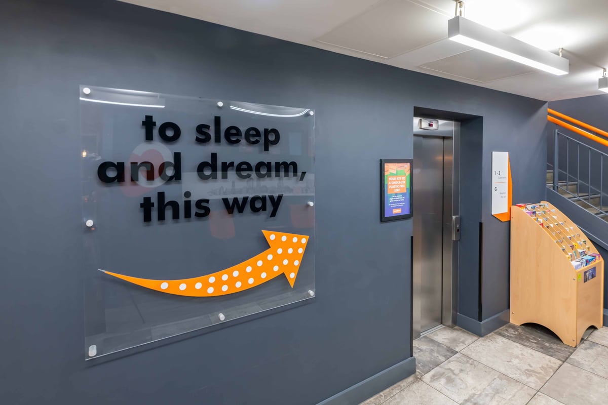 easyHotel Leeds City Centre Reception 6.jpg