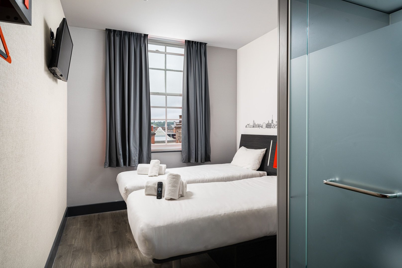 easyhotel Sheffield City Centre, Book Direct £⬇️