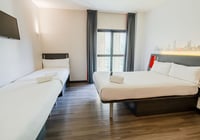 Familiekamer met raam