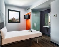 Single Room with Window