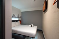 Chambre double sans fenêtre