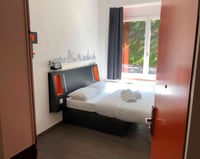 Chambre Double avec Fenêtre